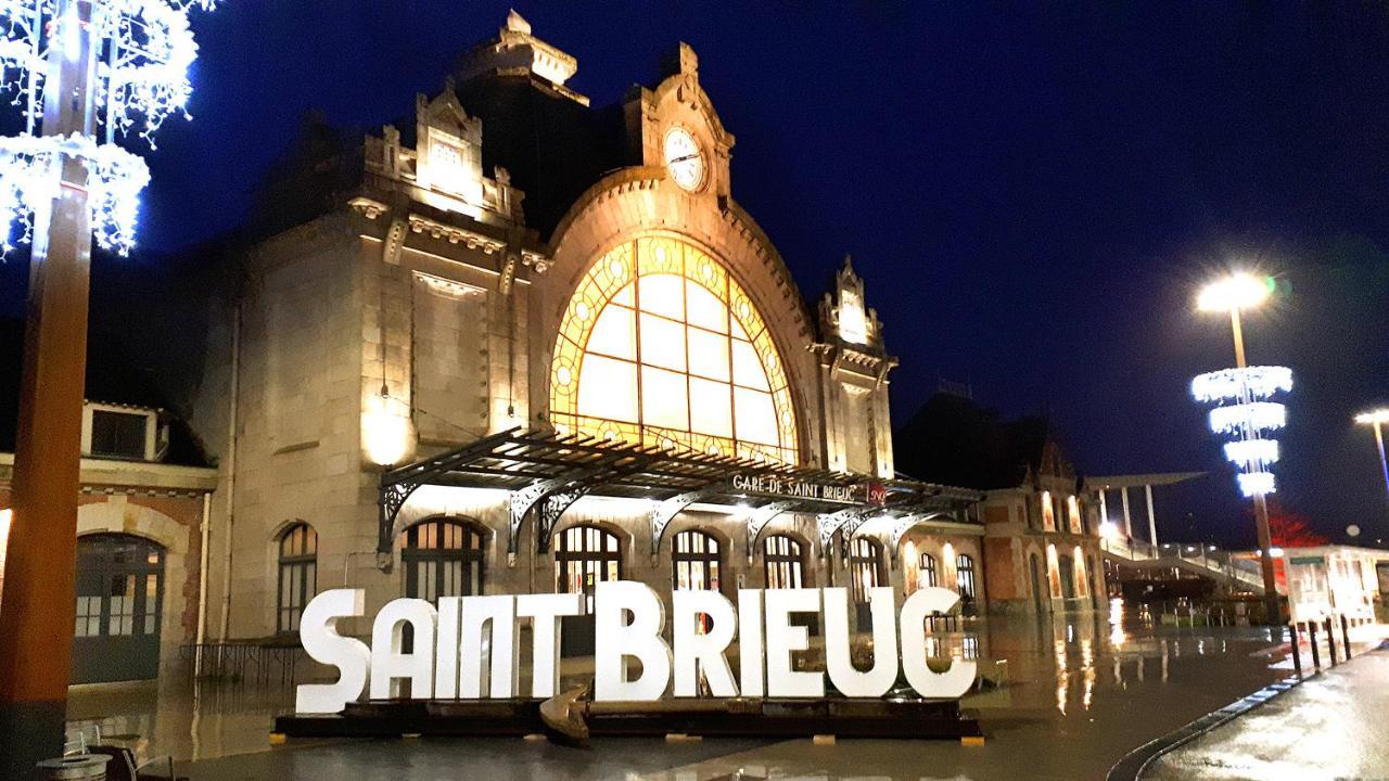 Maison Calme "Entre Terre Et Mer" - Proche Gare - Stationnement - Jardin Saint-Brieuc Kültér fotó